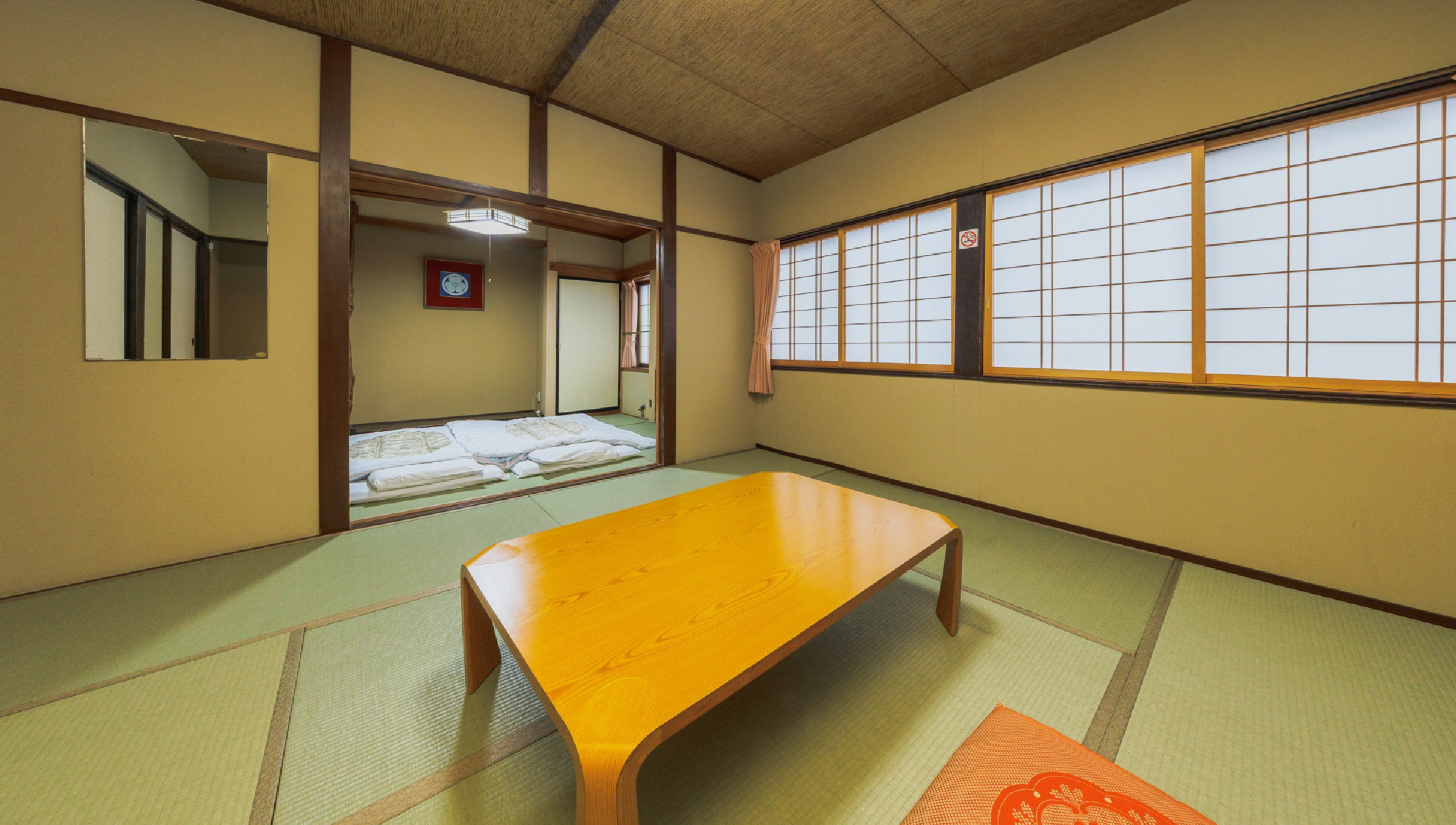 和室13畳広々とした和室（トイレ付）