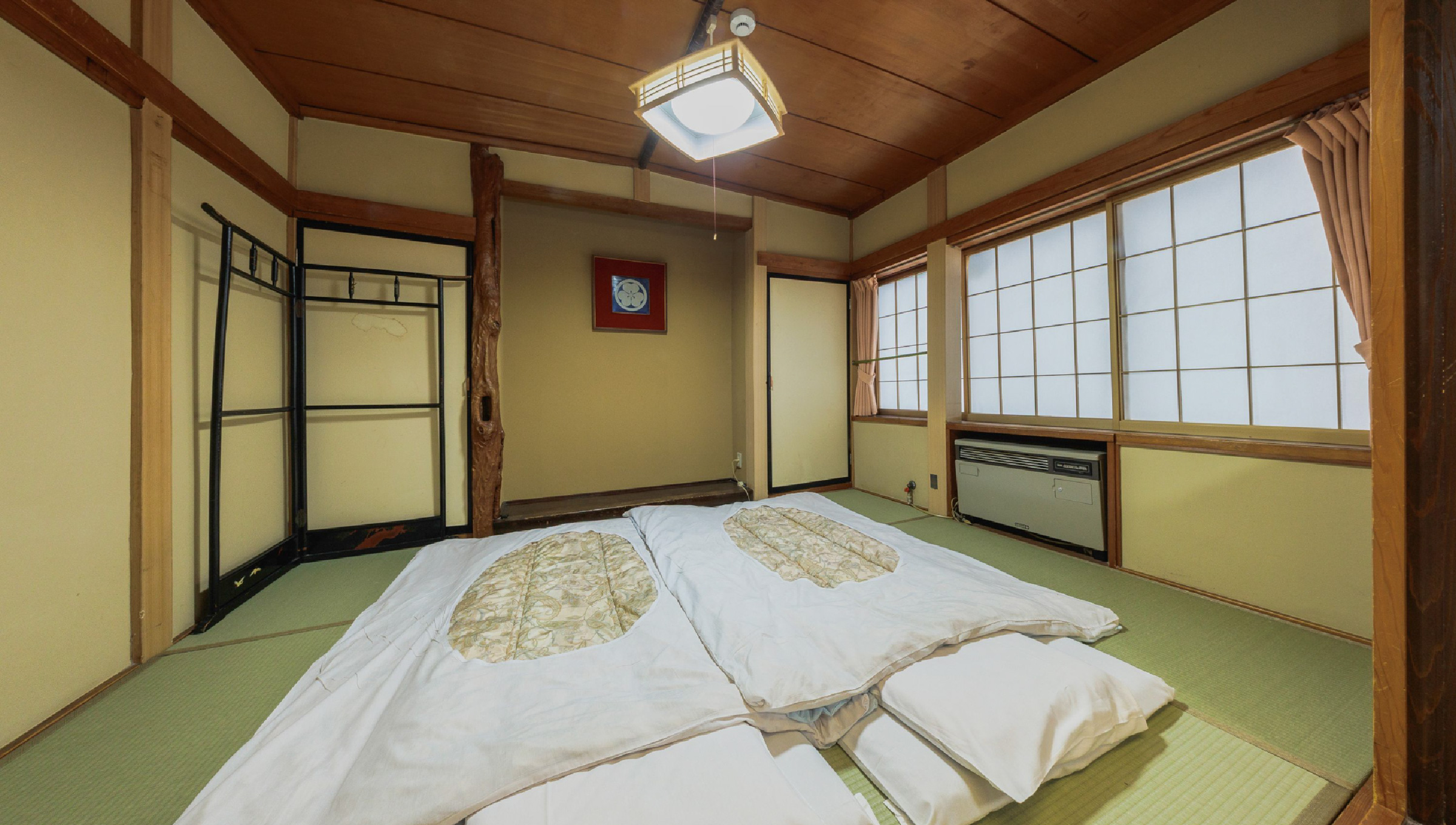 和室13畳広々とした和室（トイレ付）